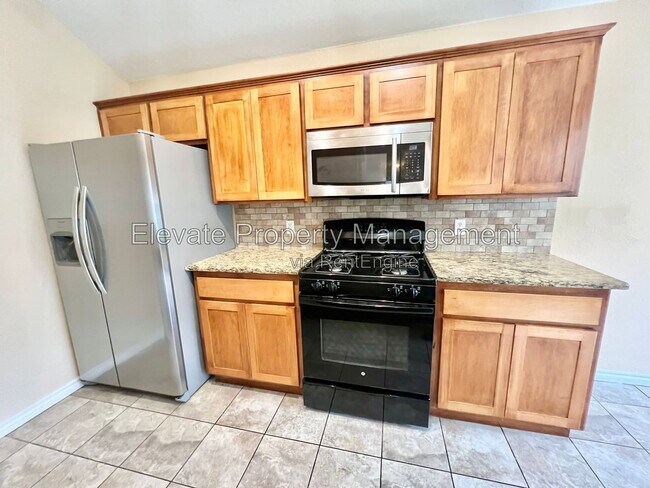 Building Photo - 16405 Otter Dr