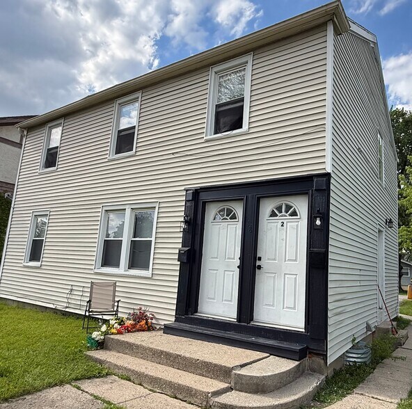 Building Photo - 418 W Rudisill Blvd