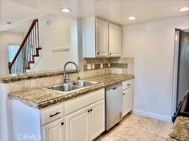 Building Photo - 685 W 18th St