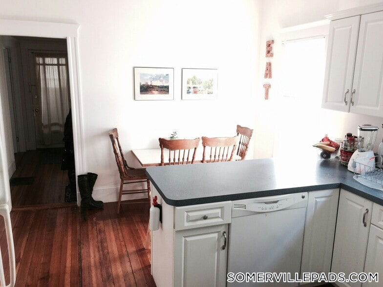 Building Photo - 50 Holyoke Rd