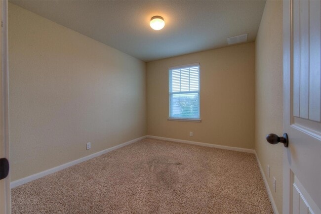 Building Photo - 8608 White Ibis Dr