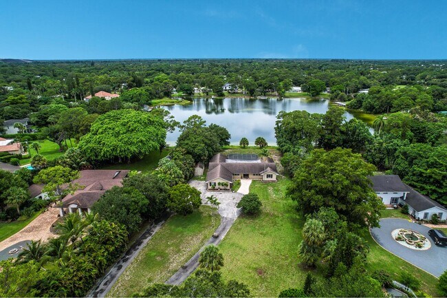 Building Photo - 4529 Square Lake Dr