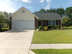 Building Photo - RENT SPECIAL! 3 bedroom home in Walker Woods