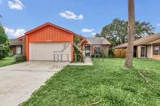 Building Photo - 5322 Jade St
