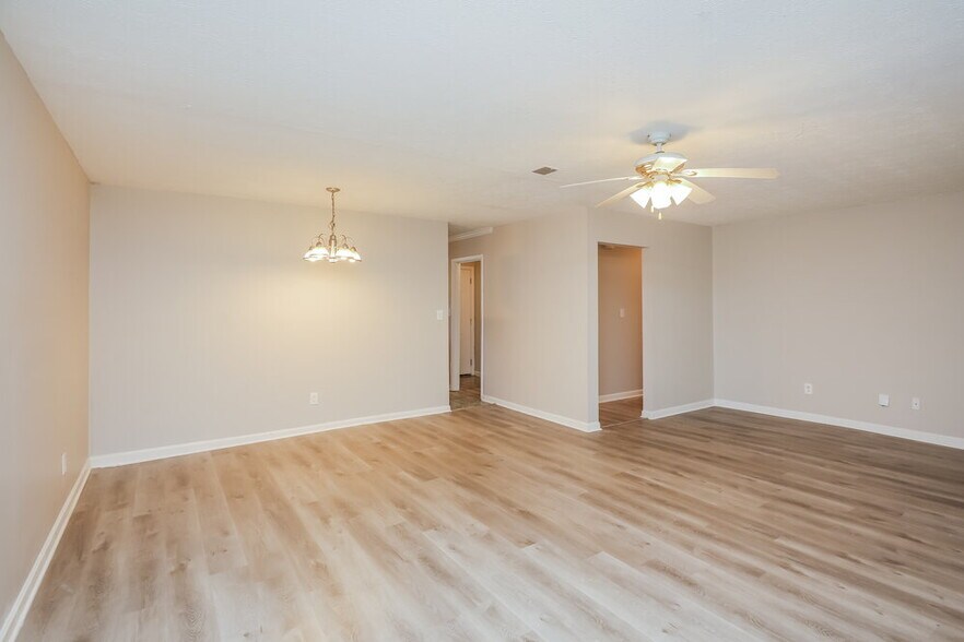 Building Photo - 3560 Satellite Blvd