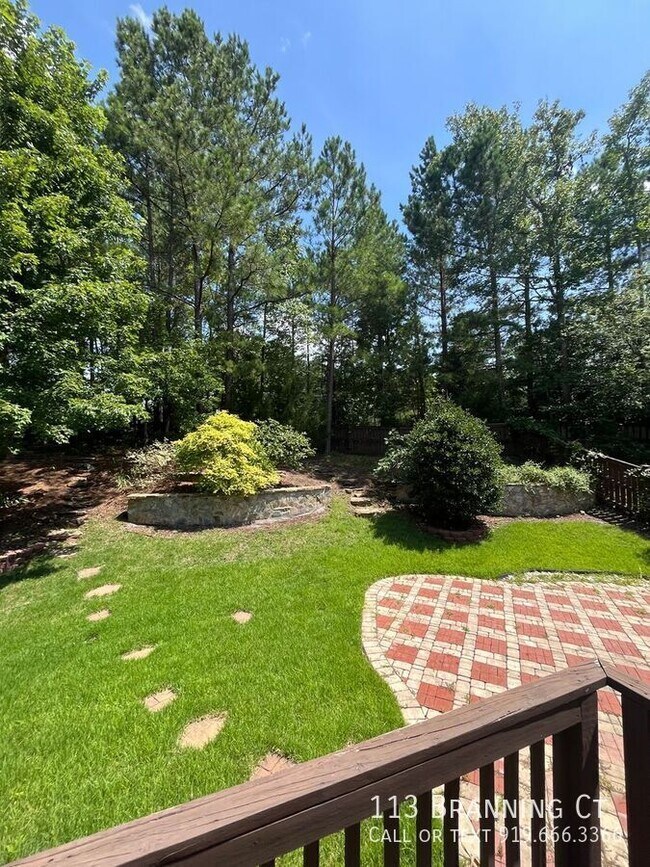 Building Photo - 113 Branning Ct