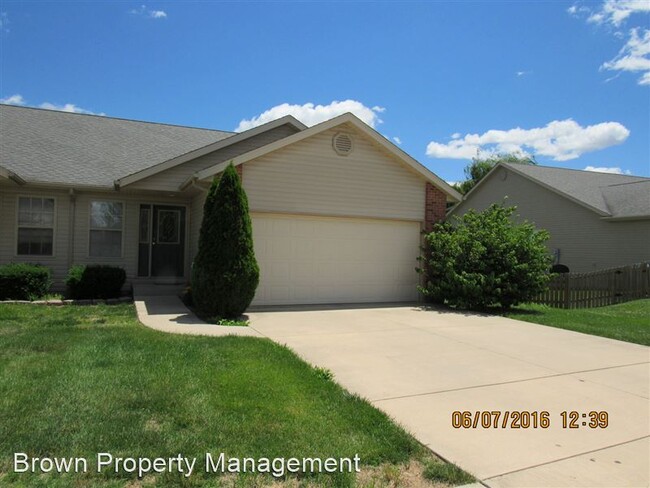 Primary Photo - 10935 Upland Terrace Dr
