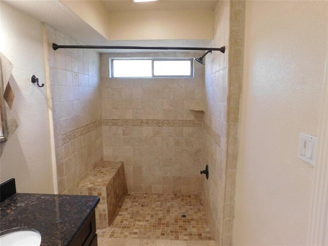Building Photo - 4718 Blueberry Hill Dr