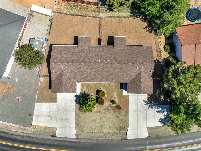 Building Photo - 7750 Spouse Dr