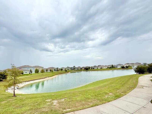 Building Photo - 1374 Holodak Dr