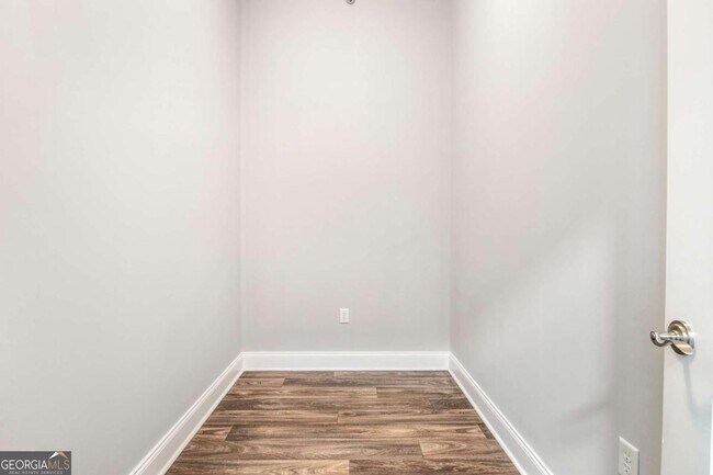 Building Photo - 270 17th St NW