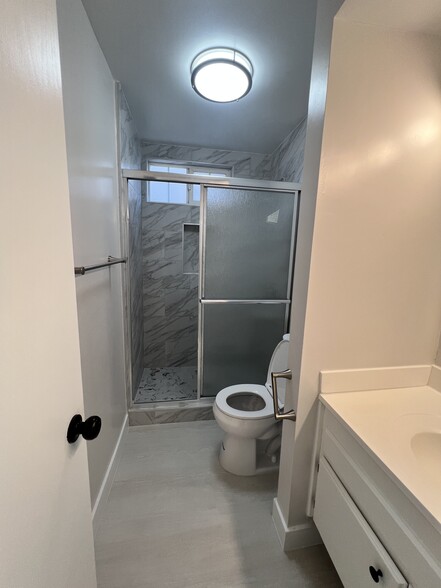 Building Photo - 322 Avenida Nogales