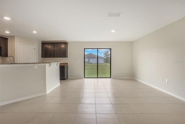 Building Photo - 1172 Moyle Way