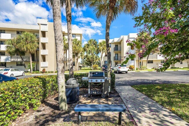 Building Photo - 2420 DC Country Club Boulevard