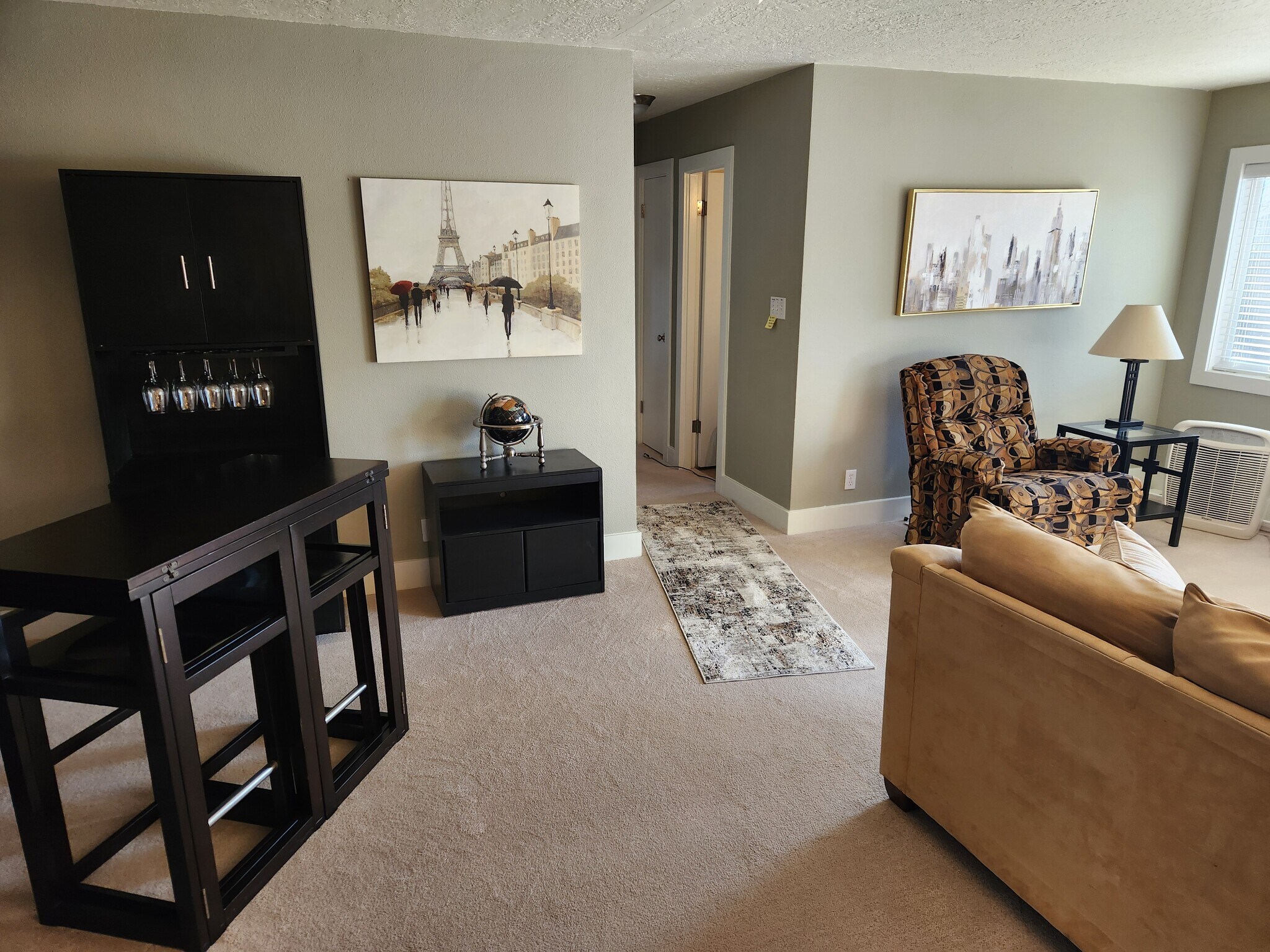 Building Photo - 6050 SW Taylors Ferry Rd