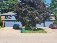 Building Photo - 3 Bedroom, 2.5 Bath Townhouse in Beavercreek!