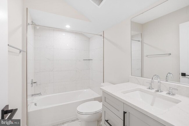 Building Photo - 12321 Potomac Hunt Rd