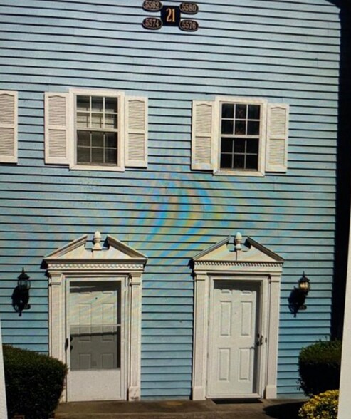 Building Photo - 5576 Clover Rise Ln