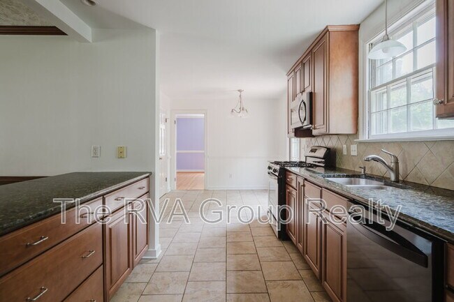 Building Photo - 10075 Aragon Dr