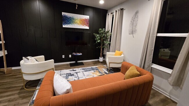 Building Photo - Charming 3BR Duplex in Charlotte