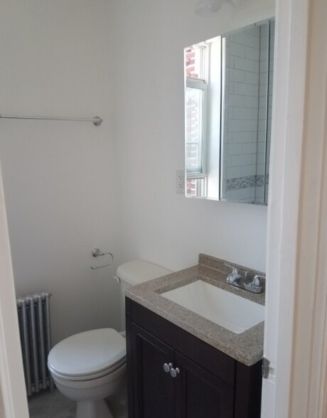 Building Photo - 11 Farrington Ave