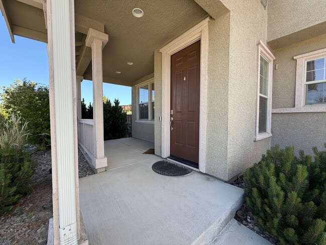 Building Photo - Spacious 4 Bedroom, 2.5 Bath in North Valleys