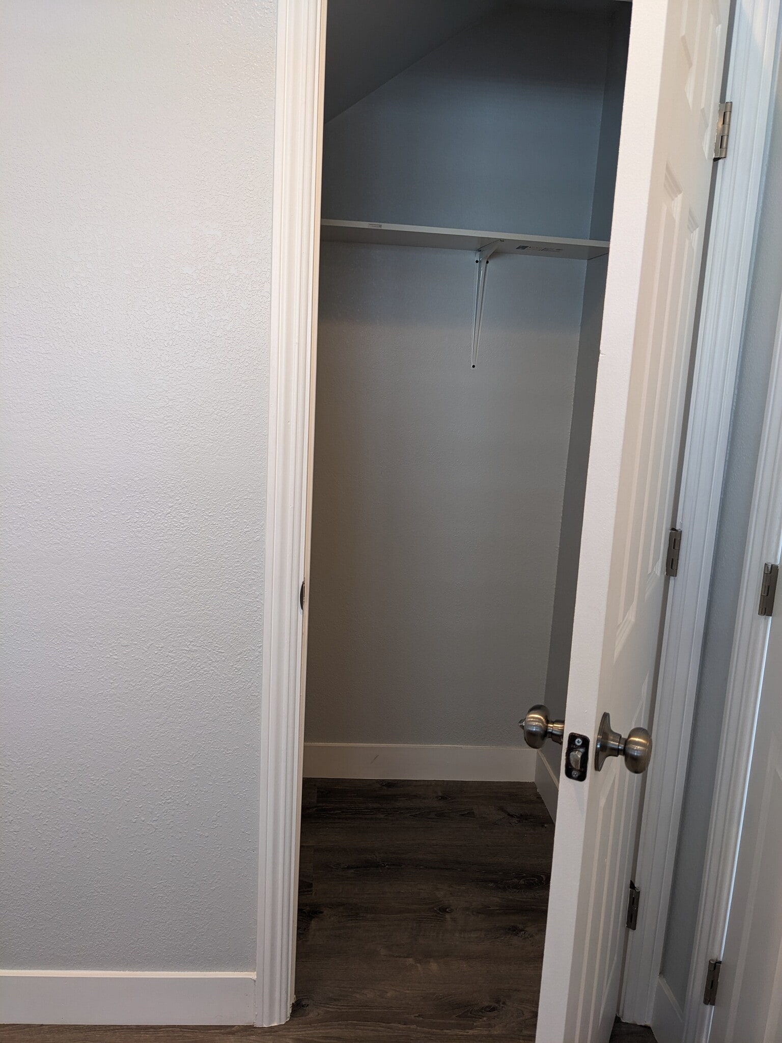 Building Photo - 768 Easton Ave