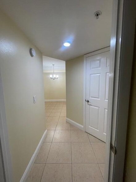 Building Photo - 4280 San Marino Blvd