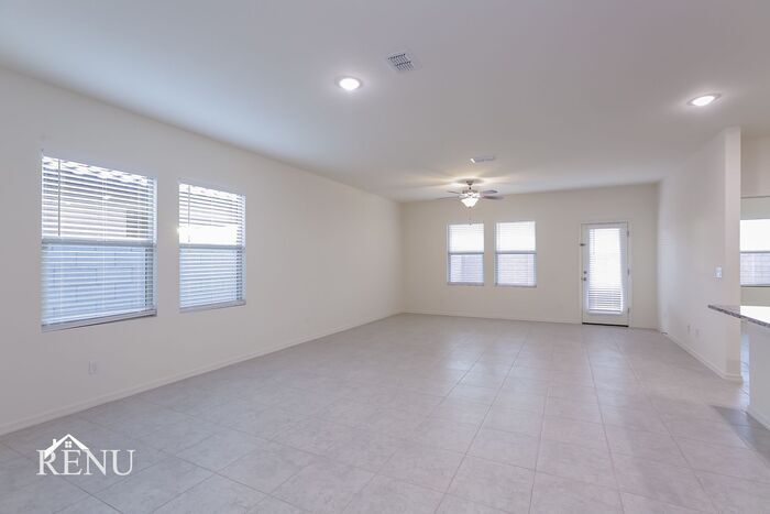 Building Photo - 18378 Los Gabrieles Wy