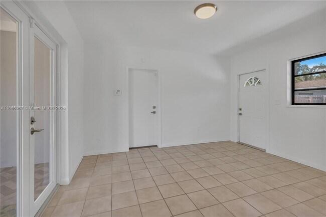 Building Photo - 8261 SW 165th Terrace