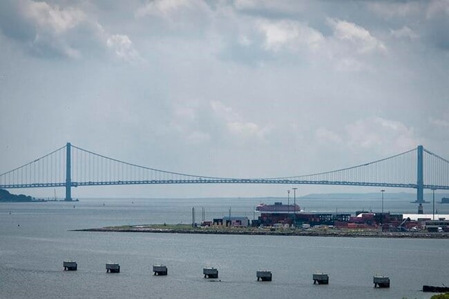 Building Photo - 100 Shearwater Ct E