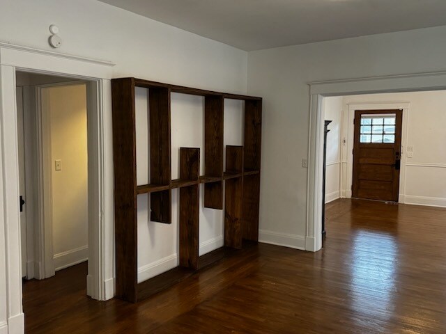 Building Photo - 517 Camden Ave