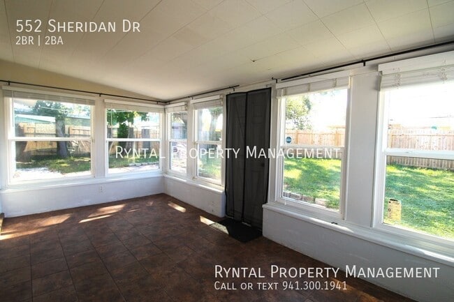 Building Photo - 552 Sheridan Dr