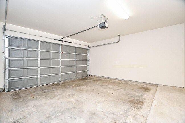 Building Photo - 9444 Kerrwood Ln