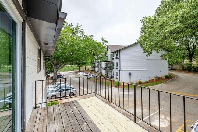 Building Photo - SPRING MOVE-IN SPECIAL - Reduced Rates on ALL Floorplans + Apply & Receive Approval by 02/28/26 e...