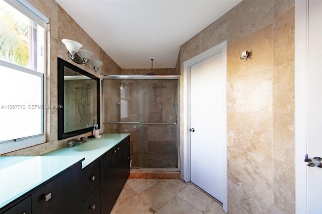 Building Photo - 165 NW 85th Ct