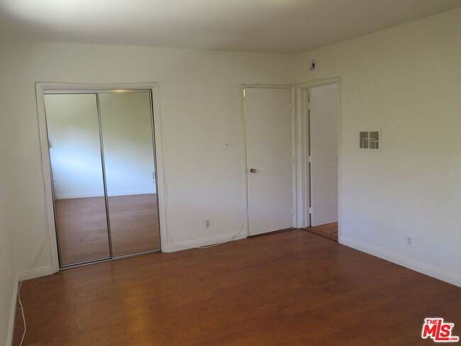 Building Photo - 1432 Stanford St