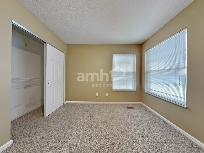 Building Photo - 123 Shaw Rd