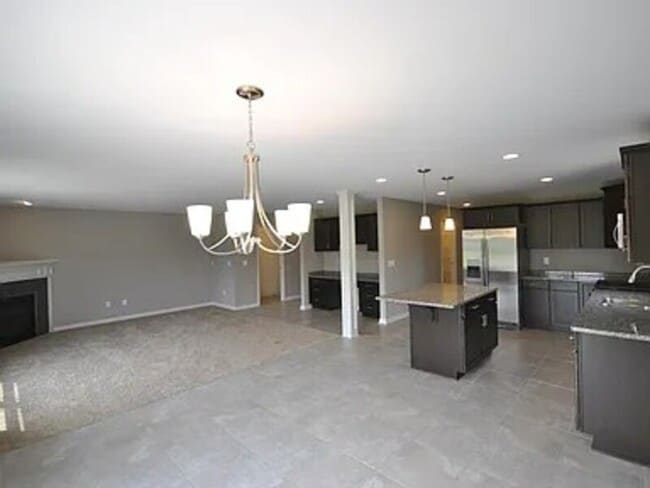 Building Photo - 4715 Mosey Ln