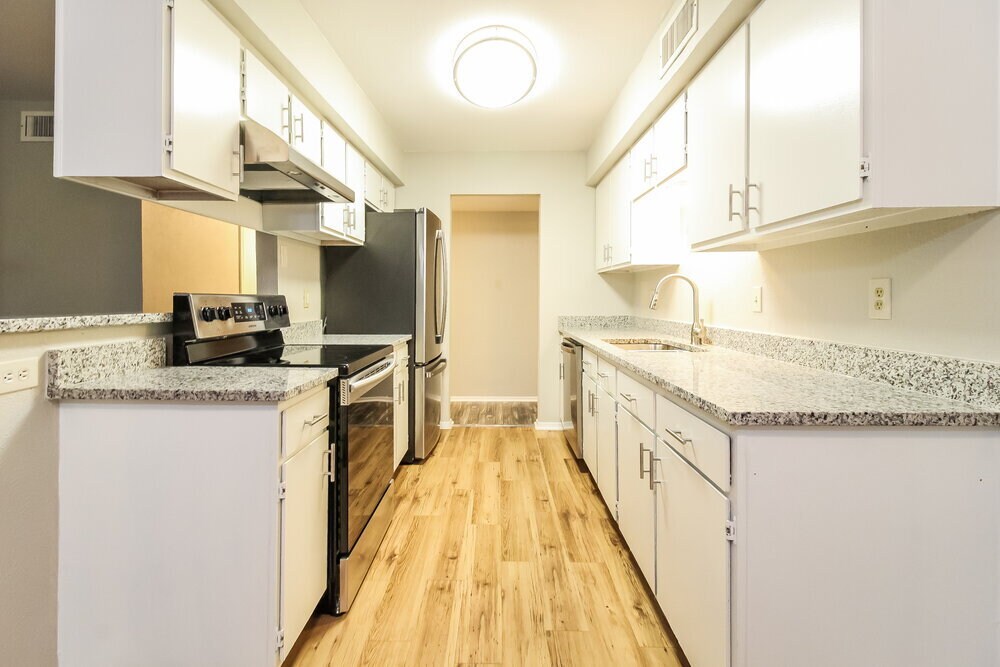 Building Photo - 1008 Autumn Oak Dr