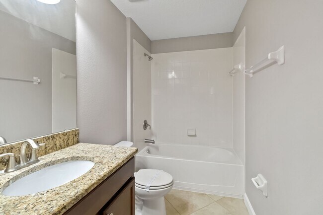Building Photo - 3/2.5 Beautiful Energy Efficient Home in H...