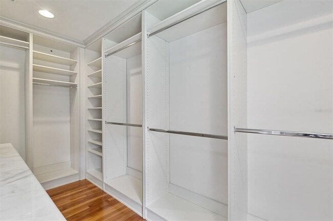 Building Photo - 2506 SW 9th Dr