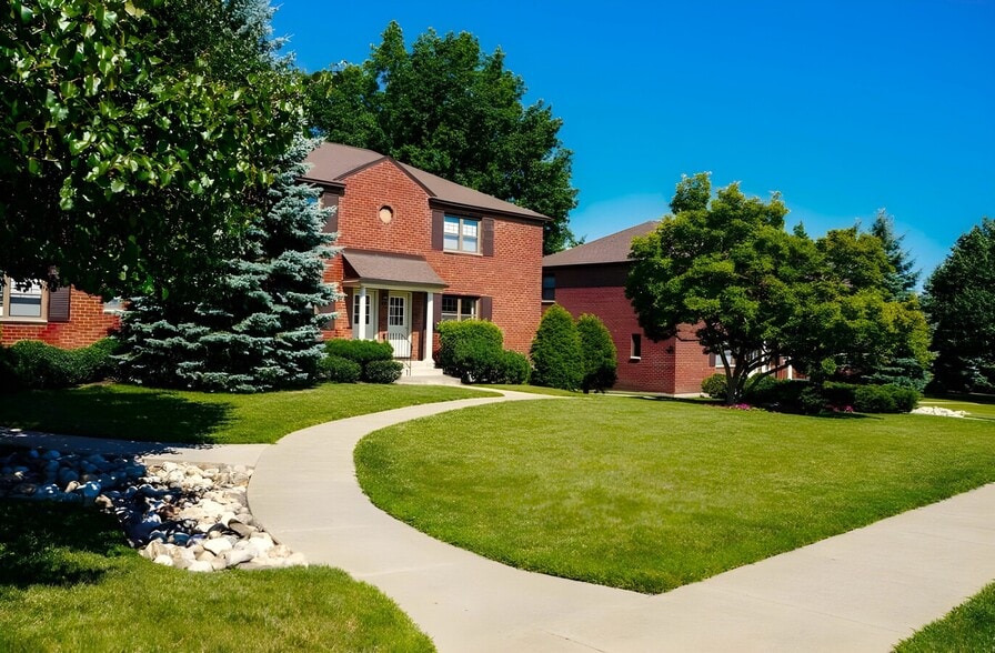 Building Photo - Sheridan