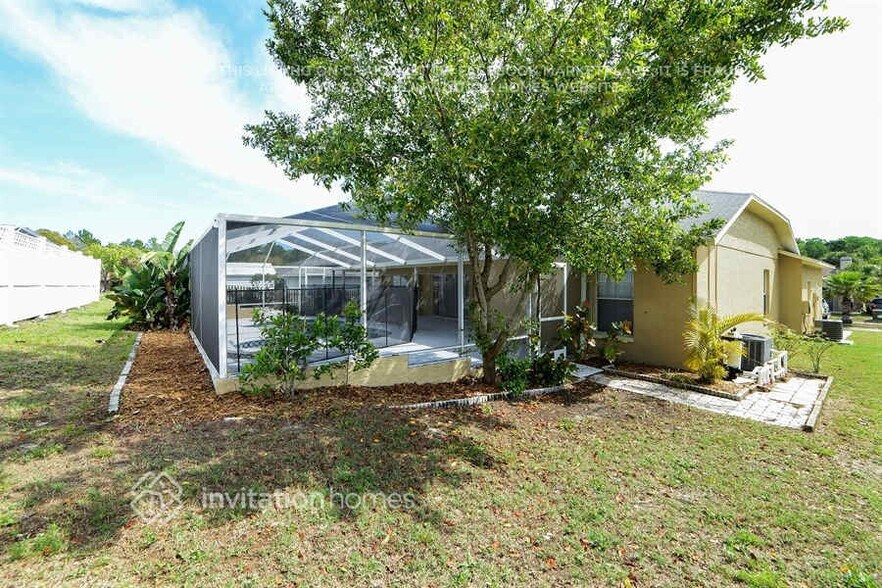 Building Photo - 10123 Briar Cir