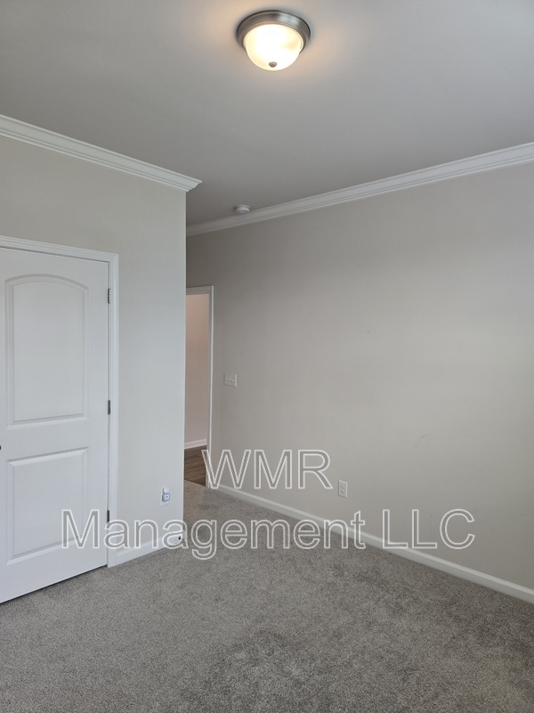 Building Photo - 1119 Bellshill Dr