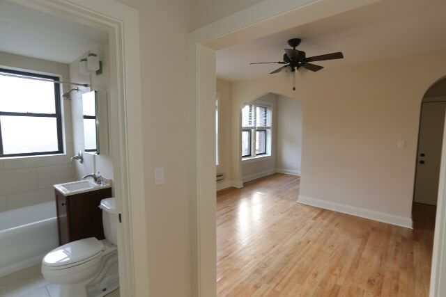 Building Photo - 615 W Patterson Ave