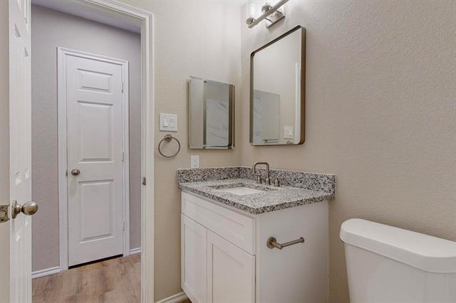 Building Photo - 8824 Cross Oak Ranch Blvd