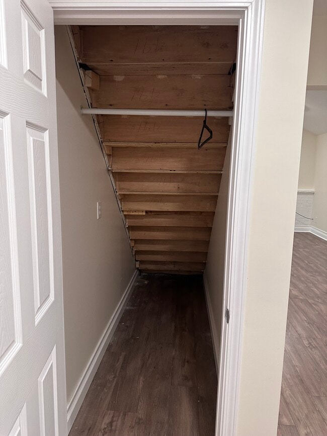 Building Photo - 1200 Algonquin Rd