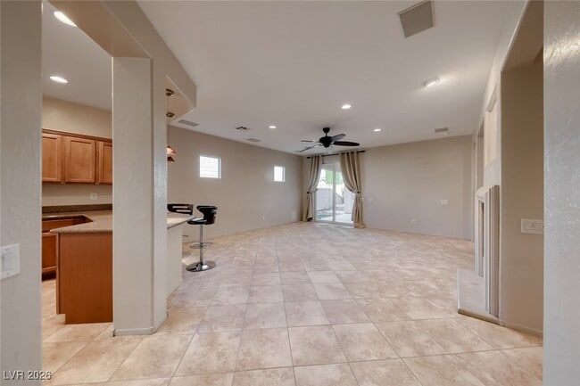 Building Photo - 2620 Lochleven Way