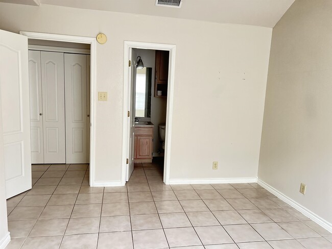 Building Photo - 1752 Tiara Trail
